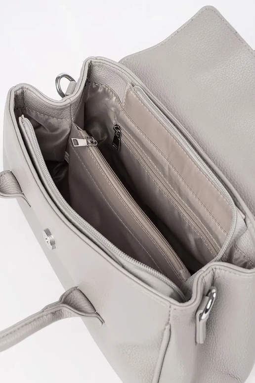 Mocassins femininos na cor taupe LUMI...