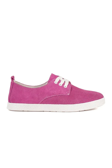 Sapatos vazados de couro...