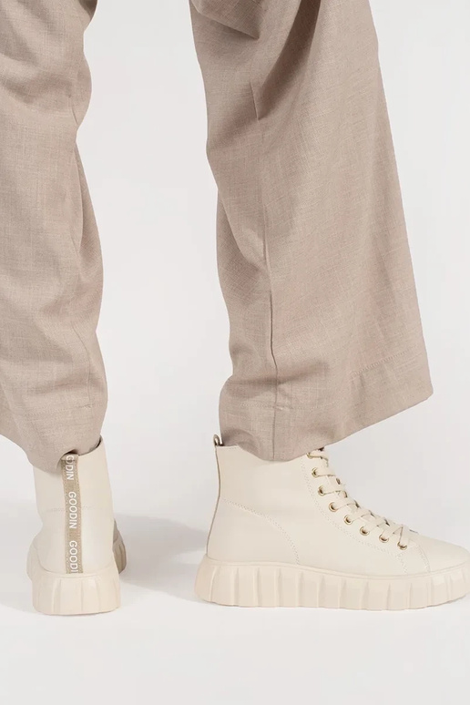 Botas altas femininas cor areia clara...