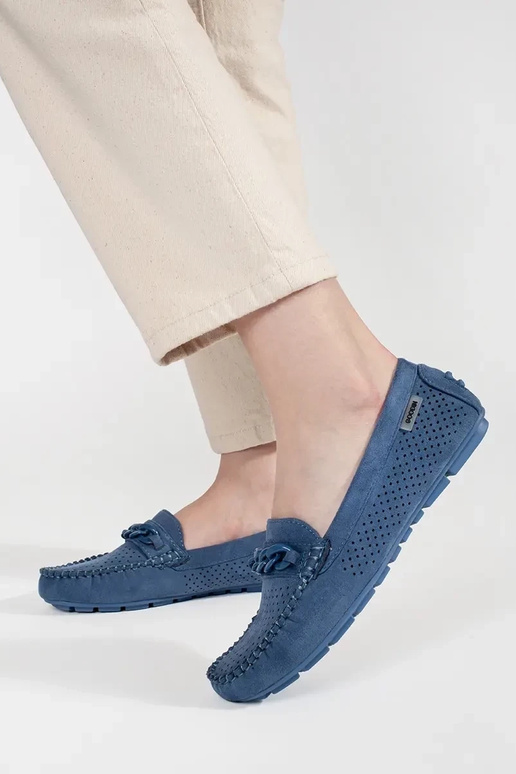 Mocassins azuis perfurados femininos...