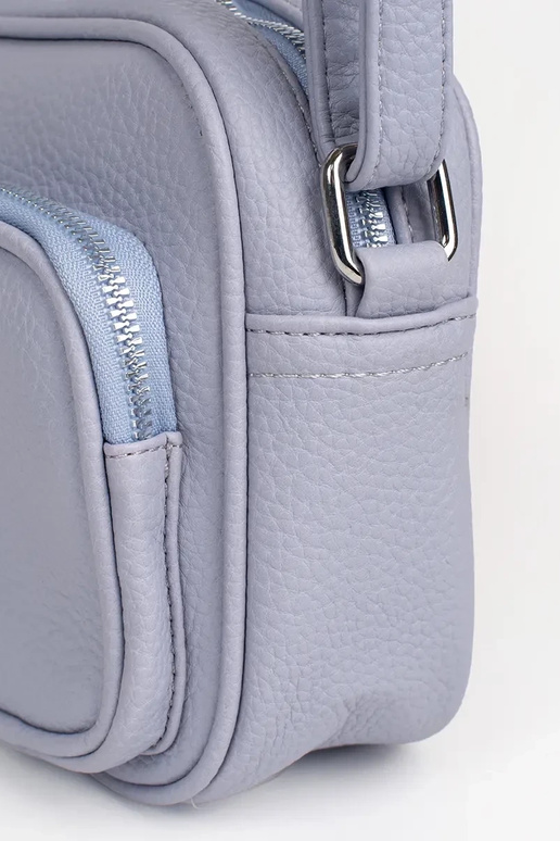 Mini bolsa roxa com bolsos