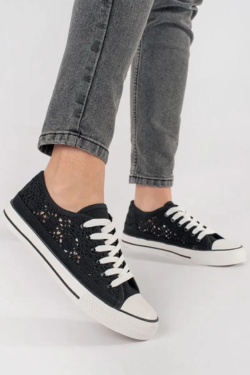 Sapatos pretos em estilo... 2