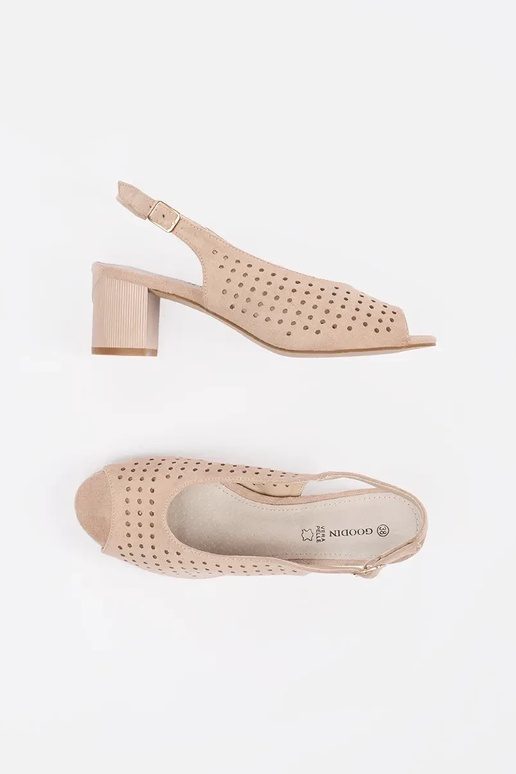 Sandálias de cor areia de salto baixo