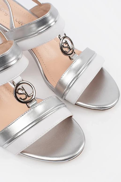 Sandálias femininas de salto alto...