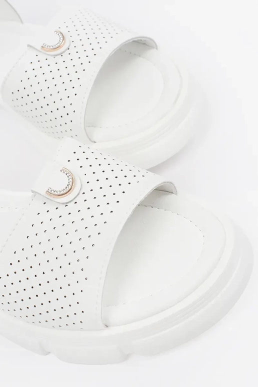 Sandálias brancas com plataforma Sandálias brancas com plataforma