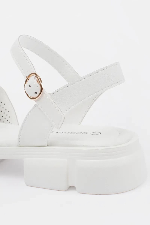 Sandálias brancas com plataforma Sandálias brancas com plataforma