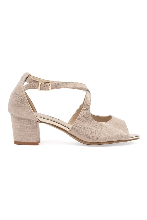 Tênis baixos femininos de couro... Tênis baixos femininos de couro...