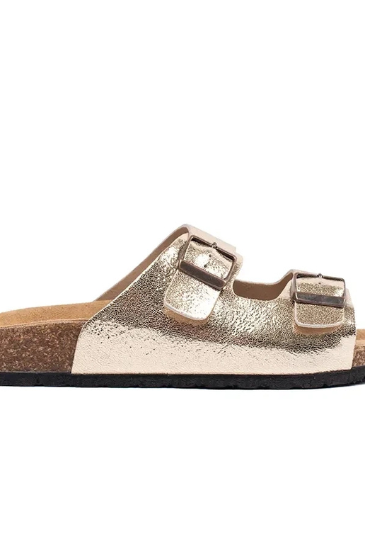 Chinelos na cor dourada com sola plana Chinelos na cor dourada com sola plana