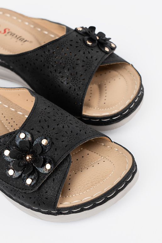 Chinelos femininos com flores... Chinelos femininos com flores...