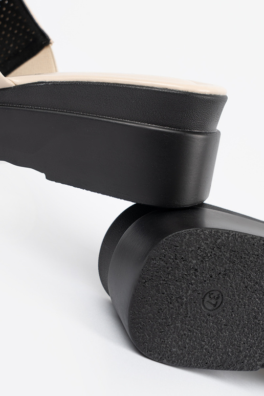 Chinelos femininos com plataforma na...