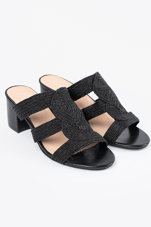 Sandálias femininas pretas trançadas...