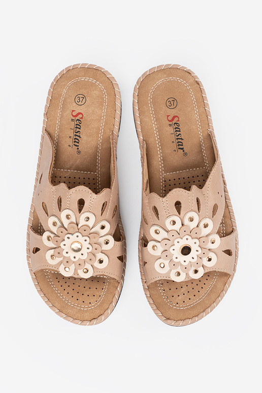 Chinelos femininos com flores... Chinelos femininos com flores...