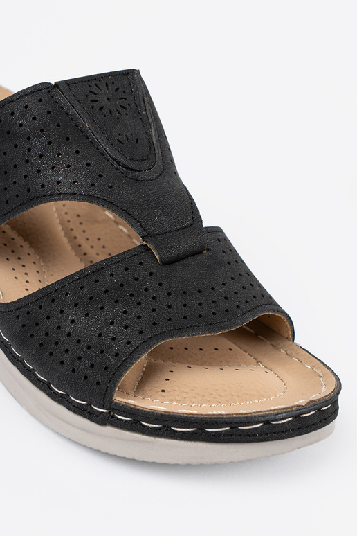 Chinelos confortáveis com...