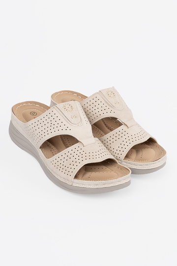 Chinelos confortáveis com... 2