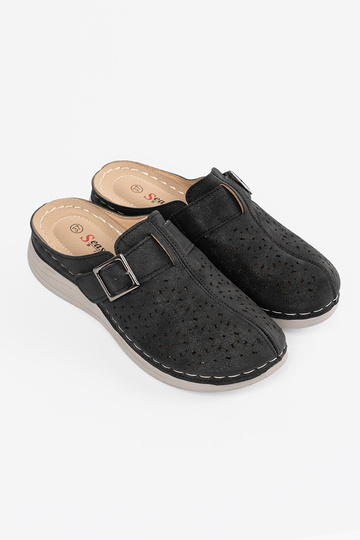 Chinelos com dedos fechados... 2