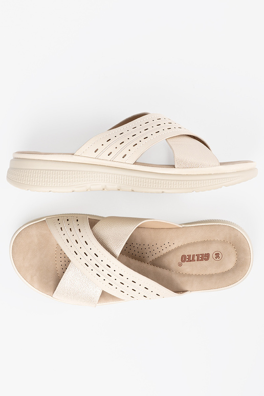 Chinelos com plataforma cor de marfim