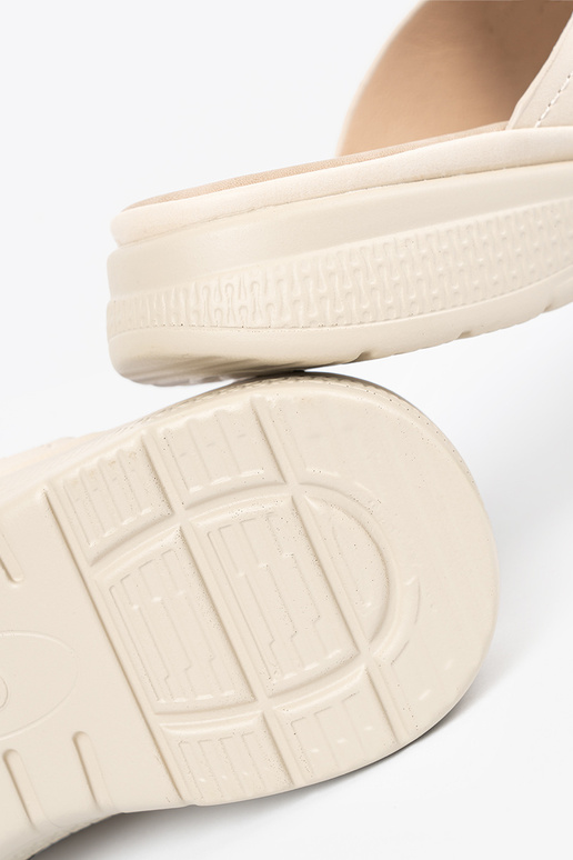 Chinelos com plataforma cor de marfim