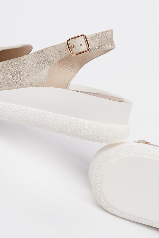 Sandálias Confortáveis em Tom de Ouro... Sandálias Confortáveis em Tom de Ouro...