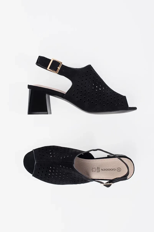 sandálias de camurça pretas com salto... sandálias de camurça pretas com salto...