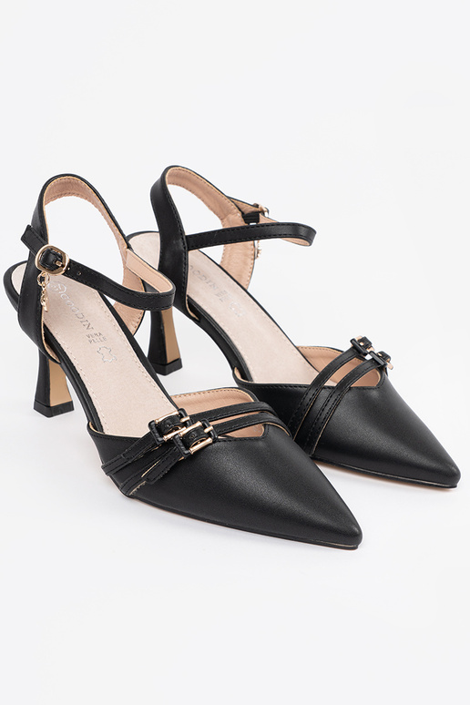 Sapatos de salto pretos Sapatos de salto pretos