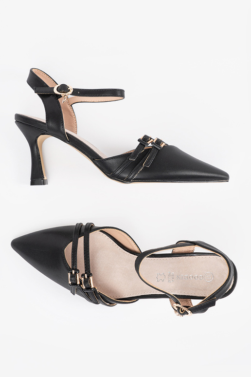 Sapatos de salto pretos Sapatos de salto pretos