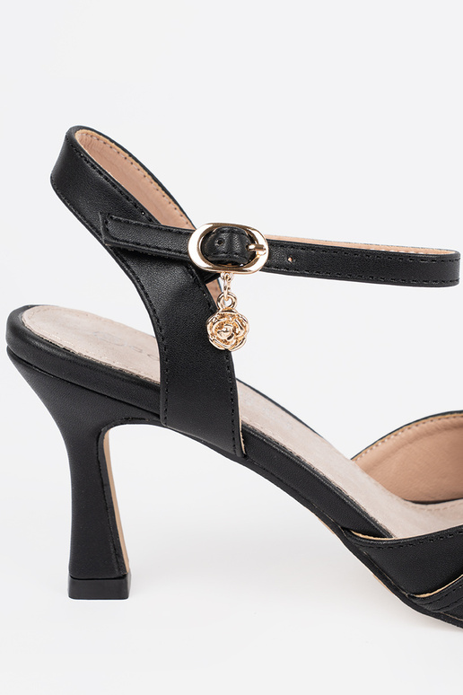 Sapatos de salto pretos Sapatos de salto pretos