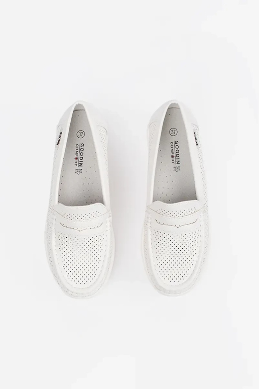 mocassins brancos com sola grossa