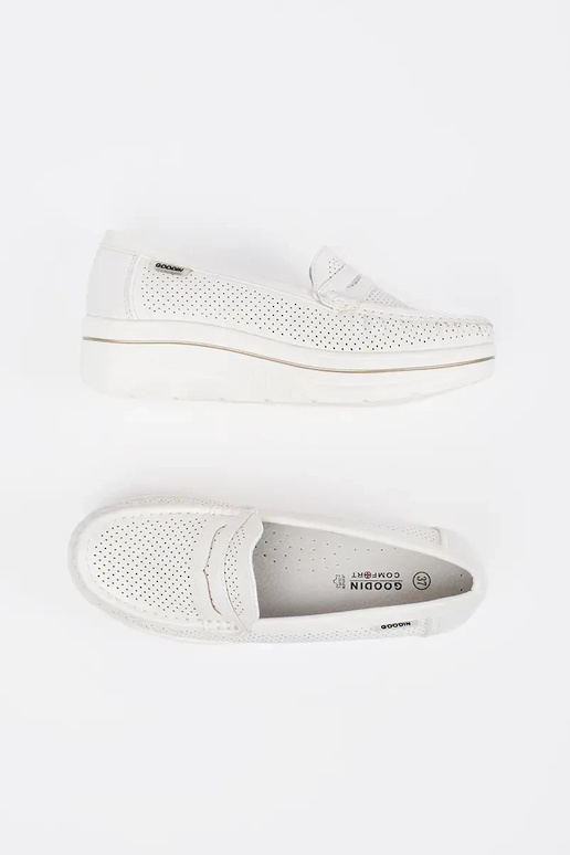 mocassins brancos com sola grossa