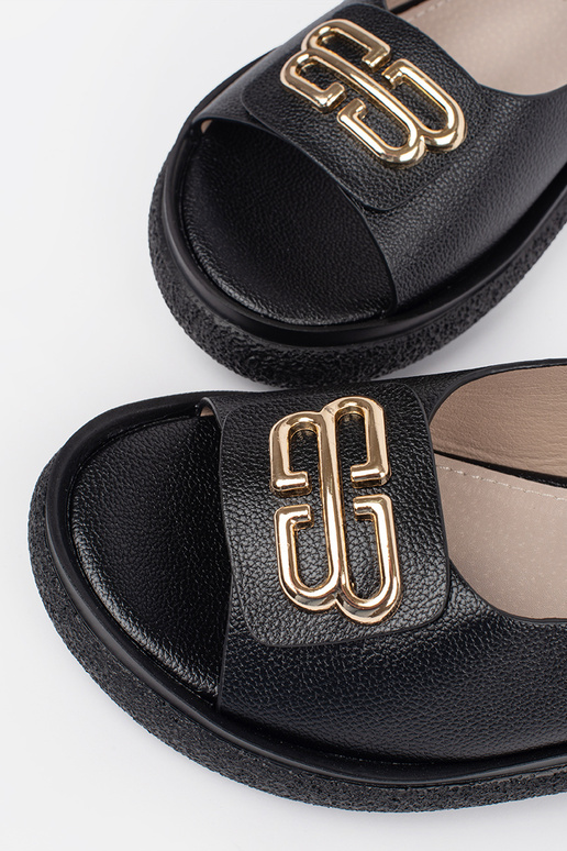 Sandálias planas pretas com decoração Sandálias planas pretas com decoração