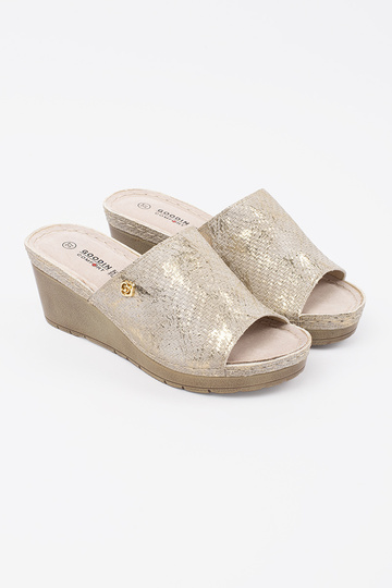 Chinelos femininas em... 2