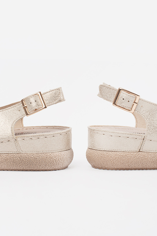 Sandálias Douradas com Palmilha de Couro Sandálias Douradas com Palmilha de Couro