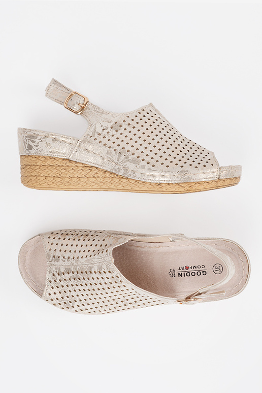 Sandálias na cor areia Sandálias na cor areia