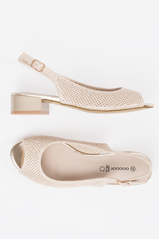 Sandálias em Tom de Marfim com... Sandálias em Tom de Marfim com...