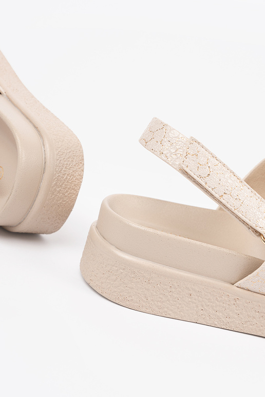 Sandálias de modelo clássico com... Sandálias de modelo clássico com...