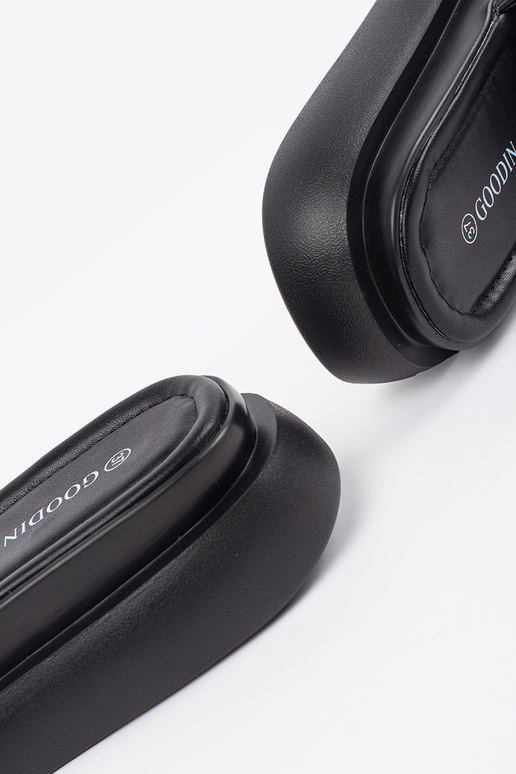 Chinelo Preto Confortável com Plataforma