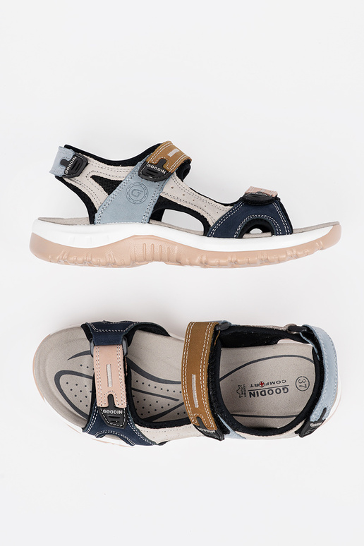 Sandálias esportivas de várias cores Sandálias esportivas de várias cores