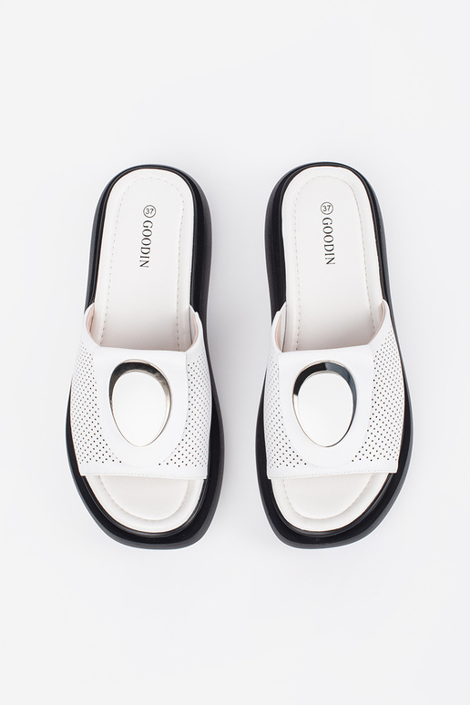 Chinelo Preto e Branco Confortável...