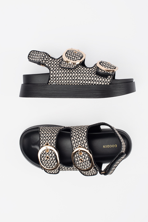 Sandálias com plataforma em xadrez... Sandálias com plataforma em xadrez...