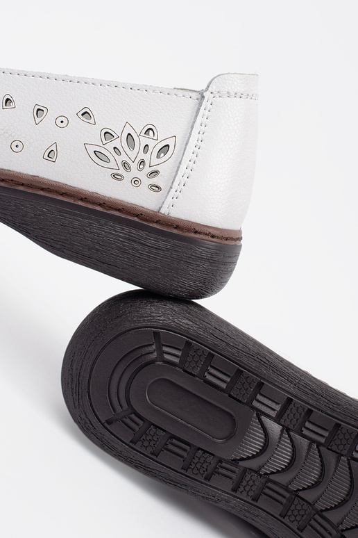 Mocassins vazados cor areia Mocassins vazados cor areia