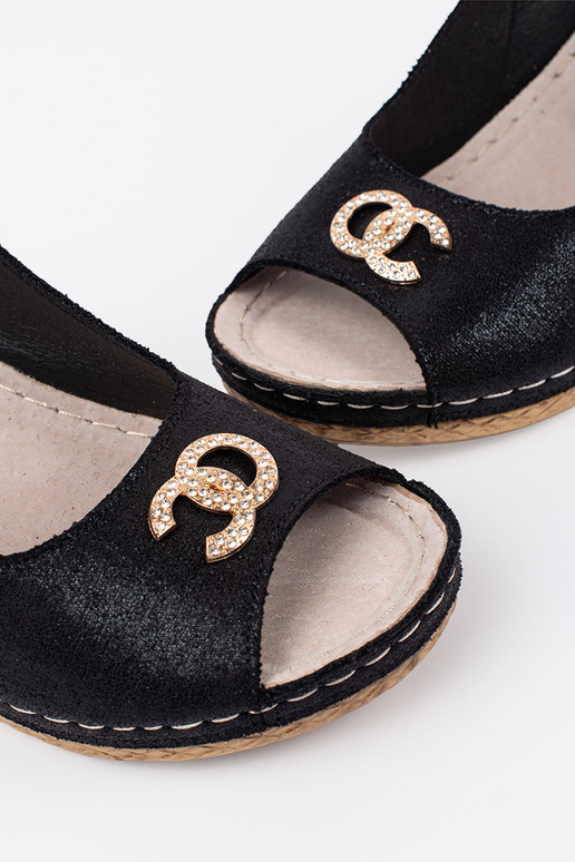 Sandálias pretas em salto alto com... Sandálias pretas em salto alto com...