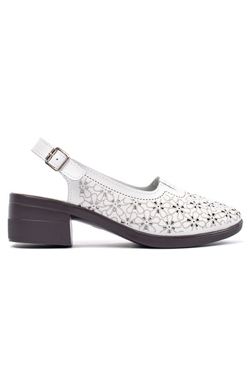 Sandálias de camurça...