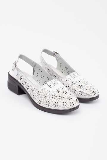 Sandálias de camurça... 2