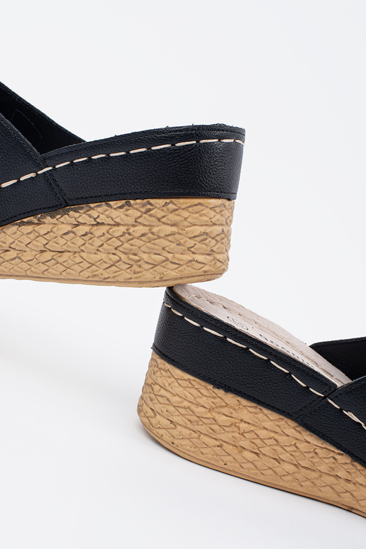 Chinelo Feminino Preto com Plataforma Chinelo Feminino Preto com Plataforma