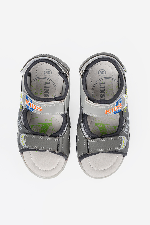 Sapatos cinzas para meninos