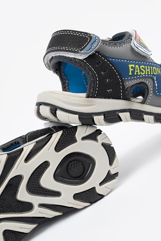 Sandálias azuis para meninos