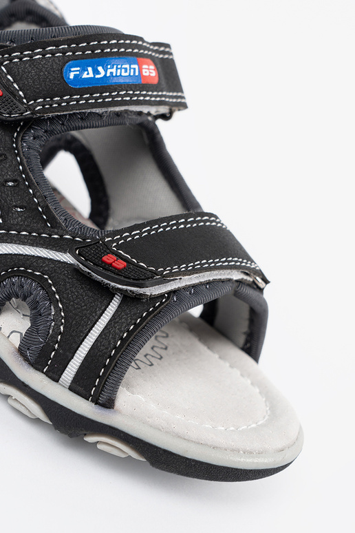 Sandálias pretas para meninos