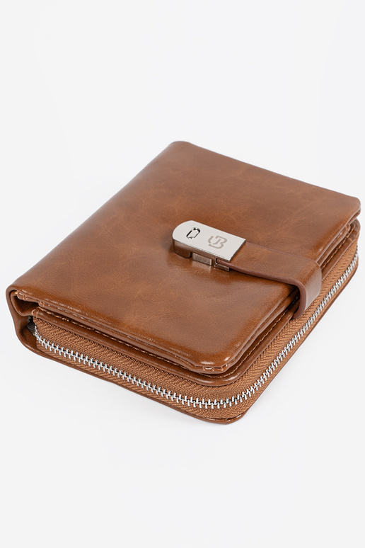 Carteira feminina elegante na cor marrom