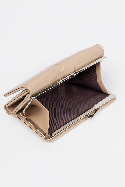 Carteira feminina bege em couro...