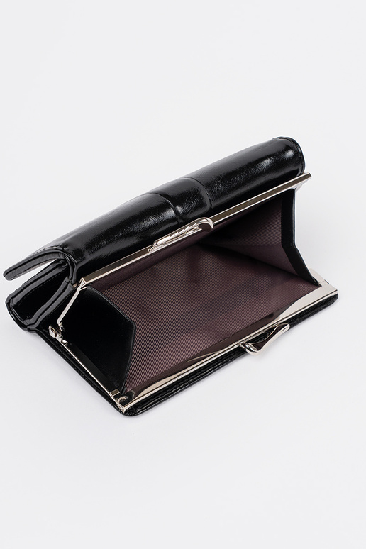 Carteira feminina preta em couro...