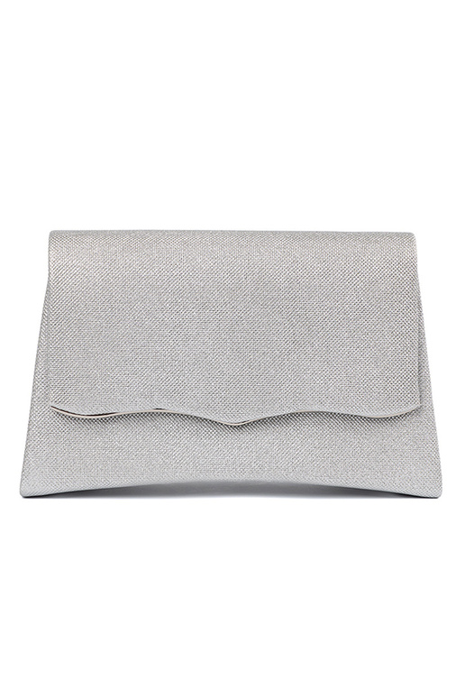 Bolsa prateada com corrente